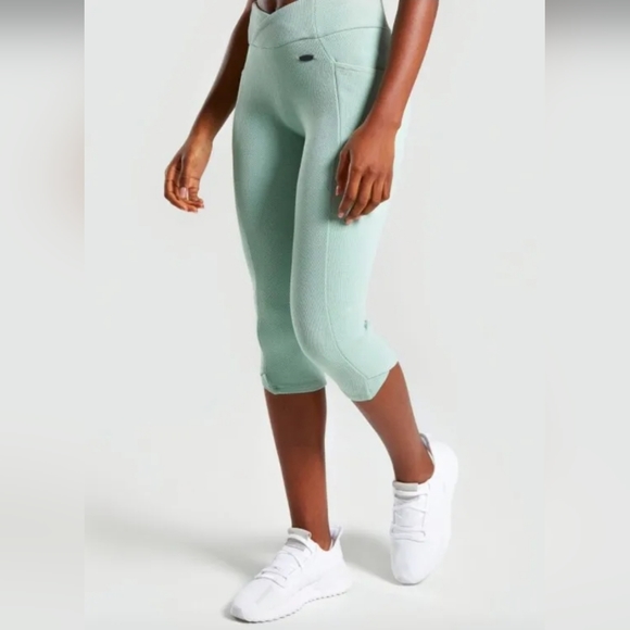 Gymshark Leggings Poise Cropped With Side Pockets In Pistachio Ice XS - Picture 5 of 12